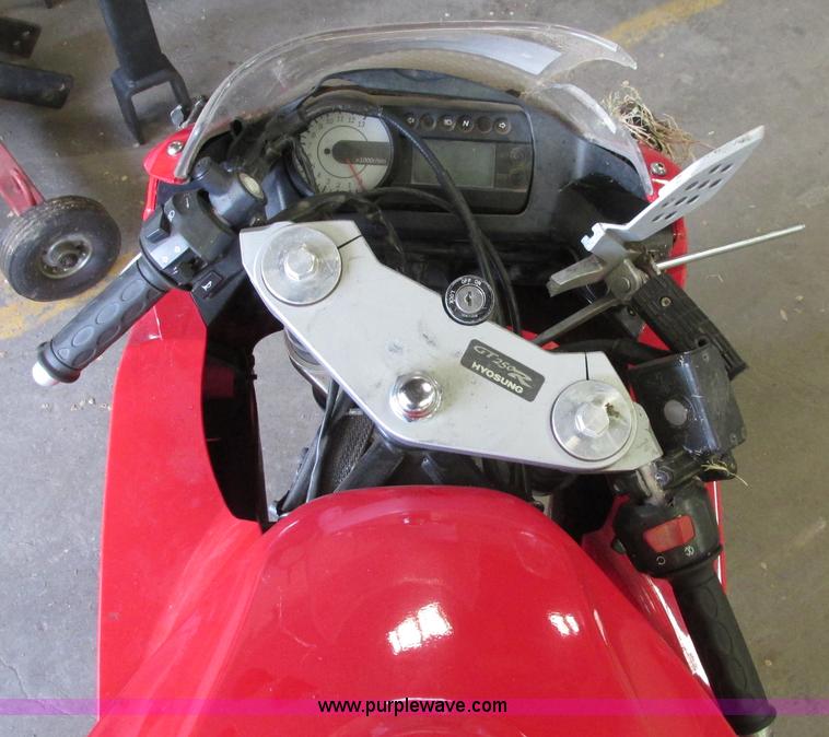 image for item I9684 2009 Hyosung RS motorcycle