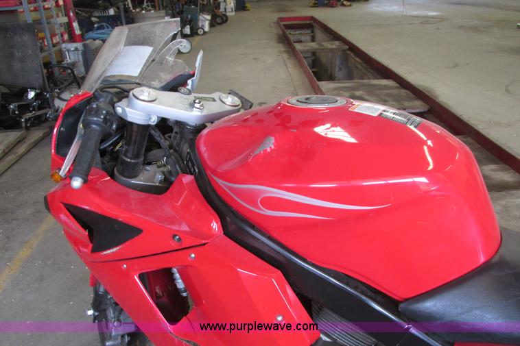 image for item I9684 2009 Hyosung RS motorcycle