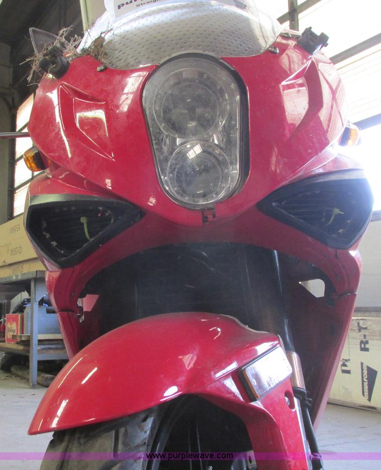 image for item I9684 2009 Hyosung RS motorcycle