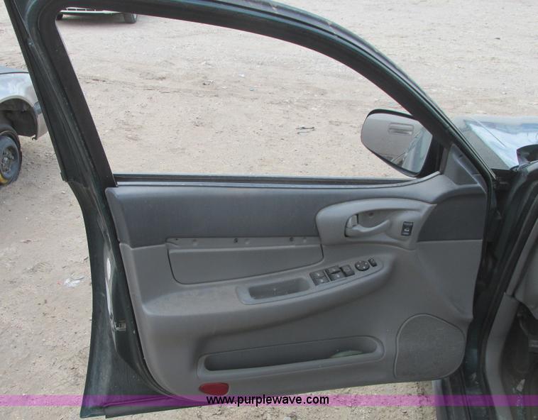 image for item I9710 2000 Chevrolet Impala