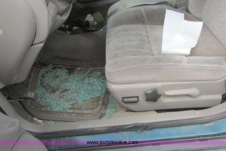 image for item I9710 2000 Chevrolet Impala