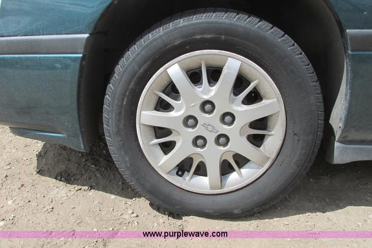 image for item I9710 2000 Chevrolet Impala