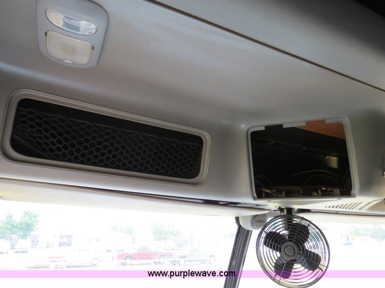 image for item B4913 2007 Freightliner Columbia Heritage Edition semi truck