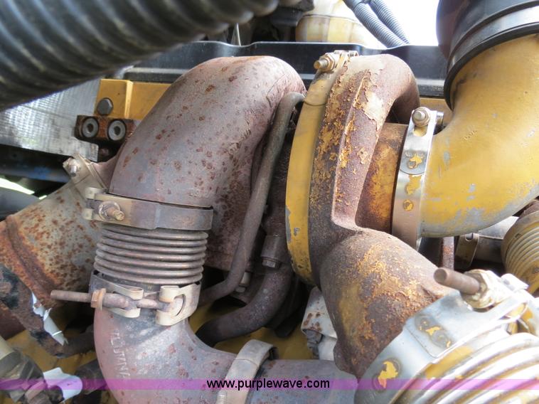 image for item B4913 2007 Freightliner Columbia Heritage Edition semi truck