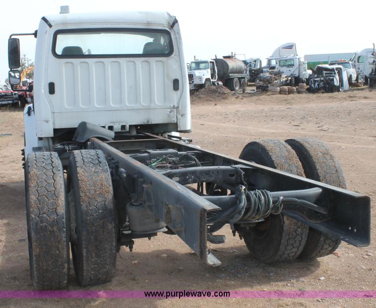 image for item C3880 2008 Freightliner Business Class M2 cab and chassis