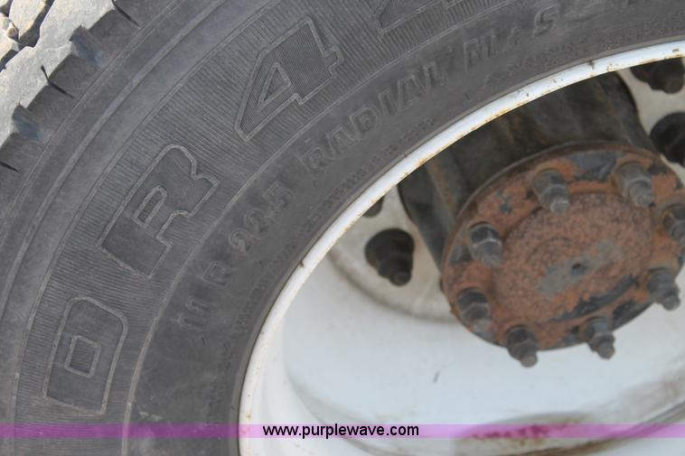 image for item C3880 2008 Freightliner Business Class M2 cab and chassis