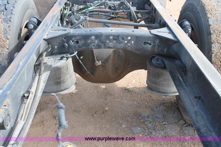 image for item C3880 2008 Freightliner Business Class M2 cab and chassis