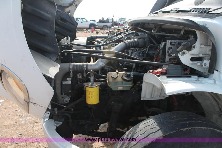 image for item C3880 2008 Freightliner Business Class M2 cab and chassis