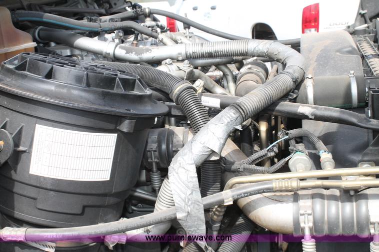 image for item C3880 2008 Freightliner Business Class M2 cab and chassis