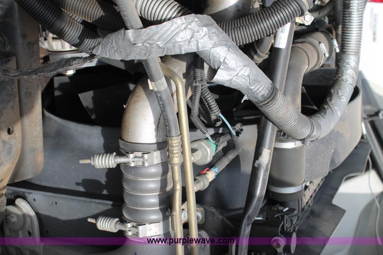 image for item C3880 2008 Freightliner Business Class M2 cab and chassis