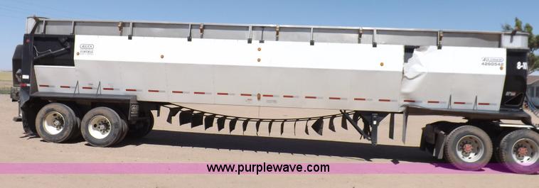 image for item H1896 2008 Aulick belt trailer