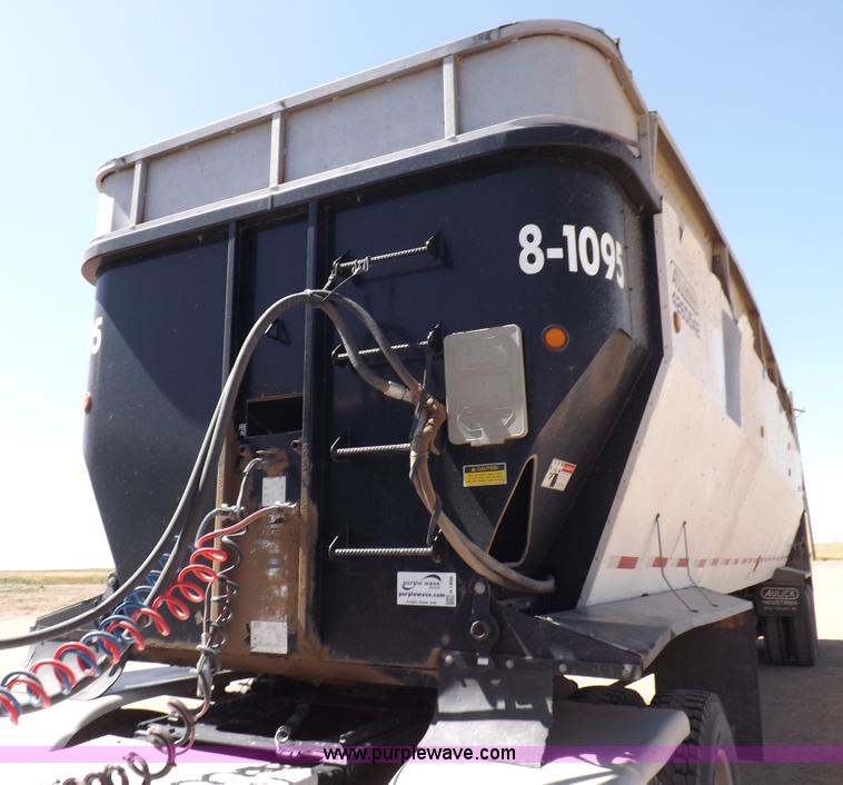 image for item H1896 2008 Aulick belt trailer