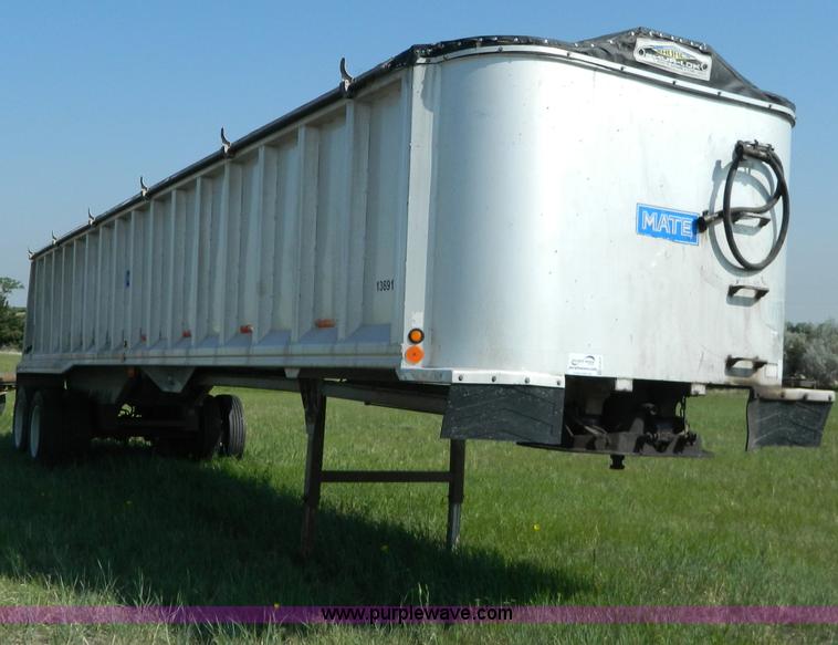 image for item H2470 1996 Mate end dump aluminum trailer