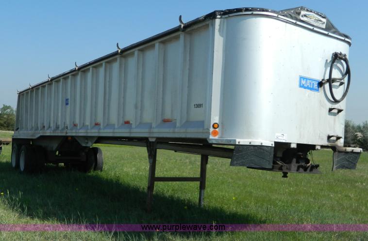 image for item H2470 1996 Mate end dump aluminum trailer