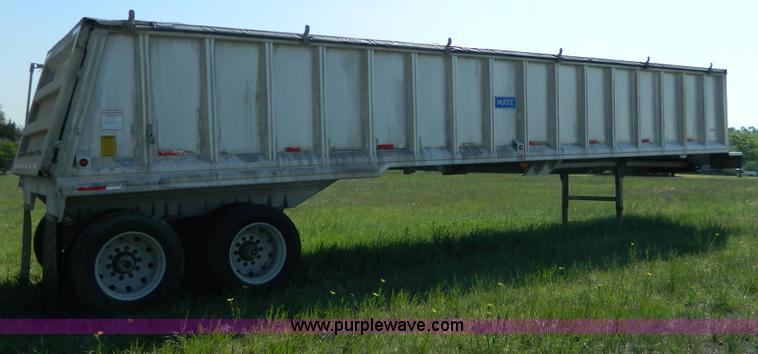 image for item H2470 1996 Mate end dump aluminum trailer