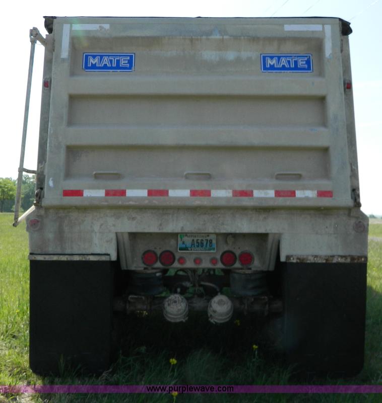 image for item H2470 1996 Mate end dump aluminum trailer