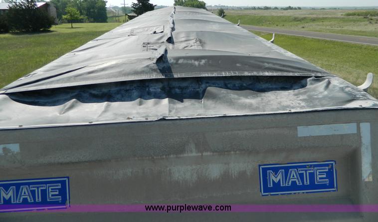 image for item H2470 1996 Mate end dump aluminum trailer