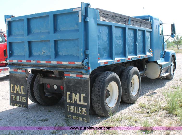 image for item H2992 1992 Freightliner FLD dump truck