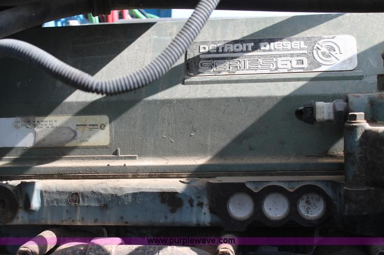 image for item H2992 1992 Freightliner FLD dump truck