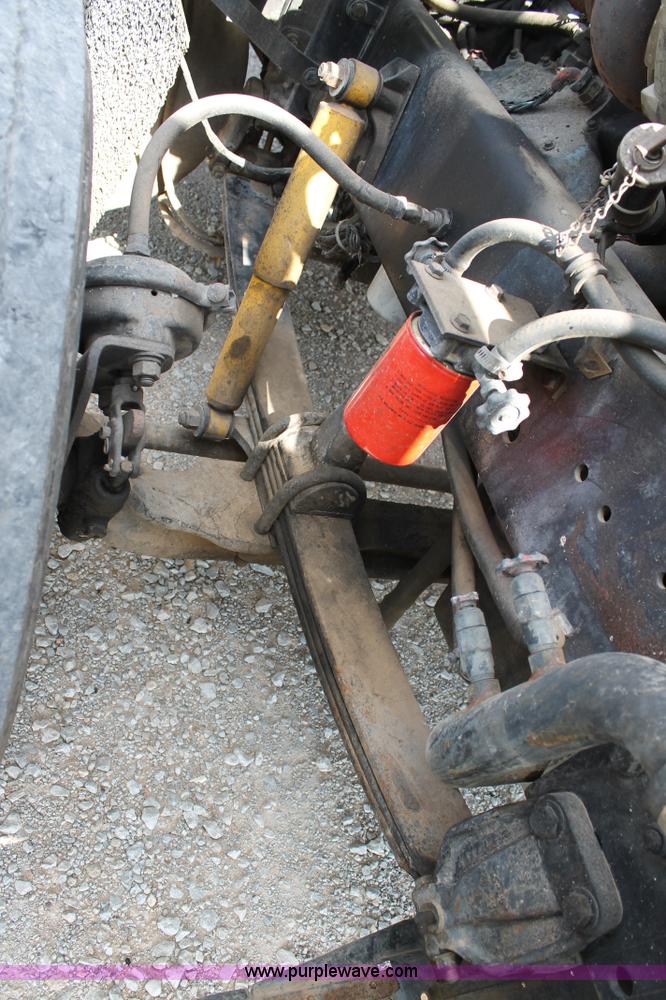 image for item H2992 1992 Freightliner FLD dump truck