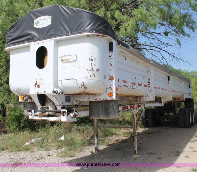 image for item H2994 2000 Clement LW3829 end dump trailer