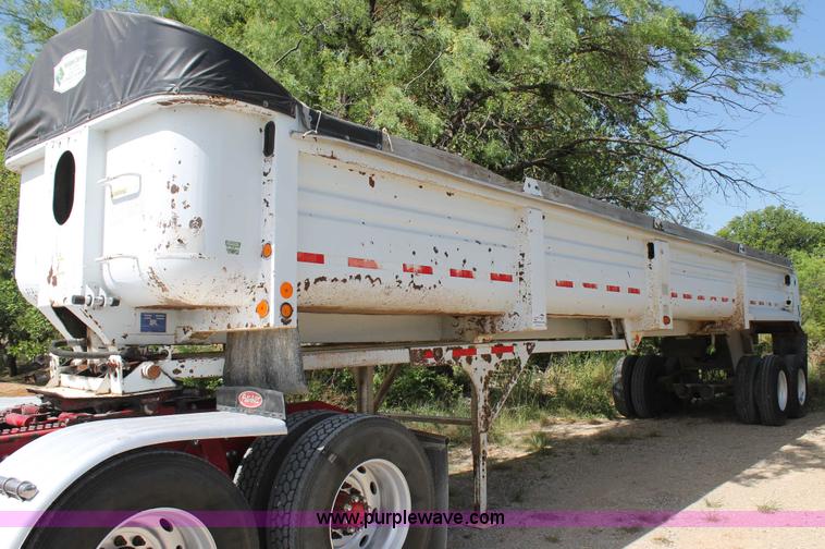 image for item H2994 2000 Clement LW3829 end dump trailer