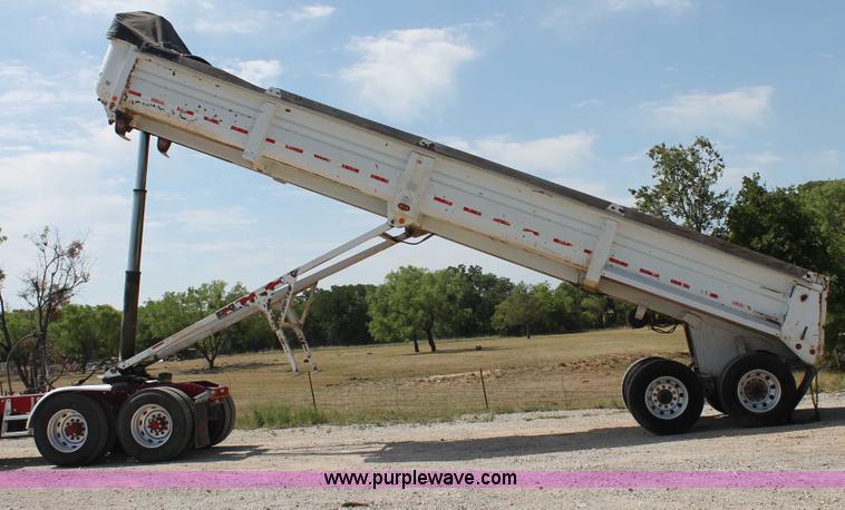 image for item H2994 2000 Clement LW3829 end dump trailer