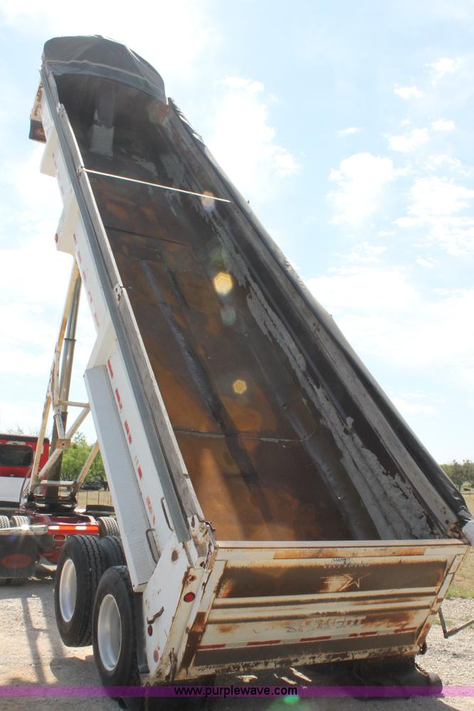 image for item H2994 2000 Clement LW3829 end dump trailer