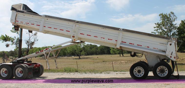 image for item H2994 2000 Clement LW3829 end dump trailer