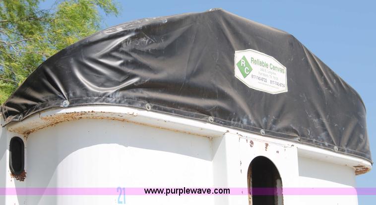 image for item H2994 2000 Clement LW3829 end dump trailer