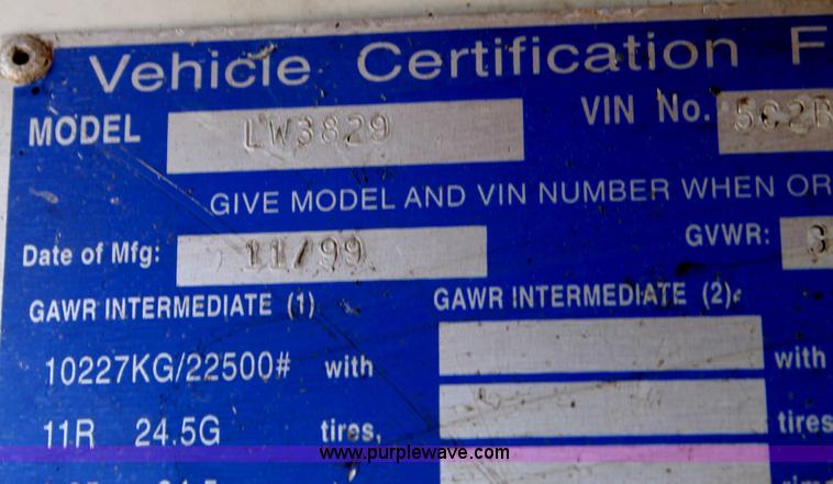 image for item H2994 2000 Clement LW3829 end dump trailer