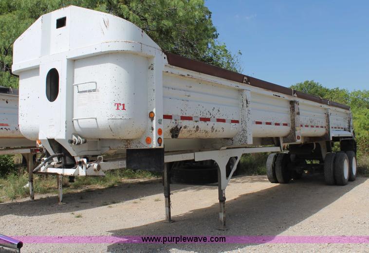 image for item H2995 1999 Clement LW3829-B end dump trailer