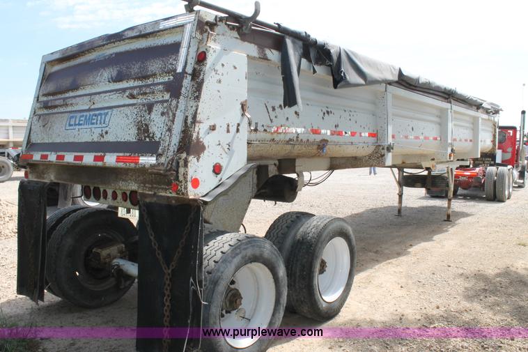 image for item H2995 1999 Clement LW3829-B end dump trailer