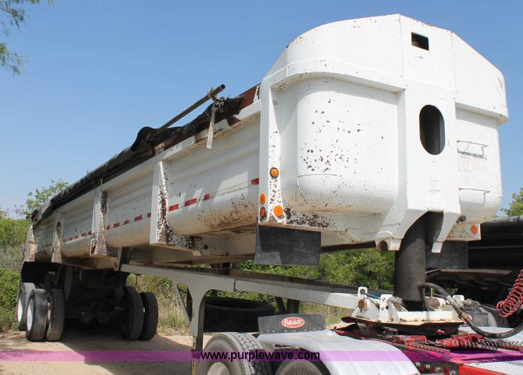 image for item H2995 1999 Clement LW3829-B end dump trailer