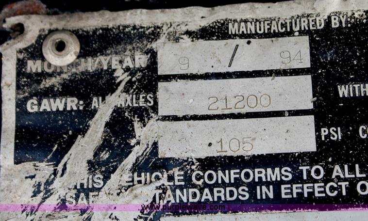 image for item H2996 1995 Lufkin ULDII-38 end dump trailer