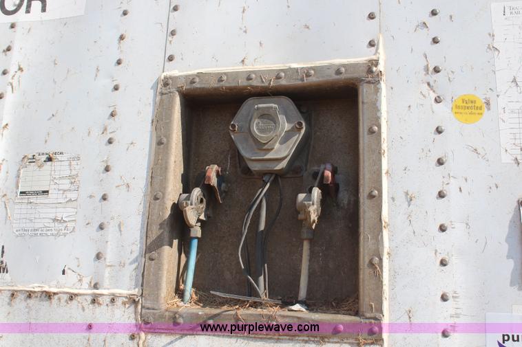 image for item H6029 1989 Stoughton 45' dry van trailer