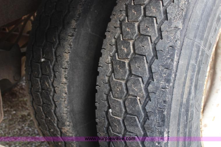 image for item H6029 1989 Stoughton 45' dry van trailer