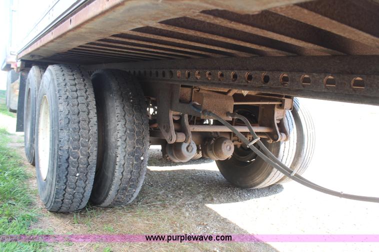 image for item H6029 1989 Stoughton 45' dry van trailer