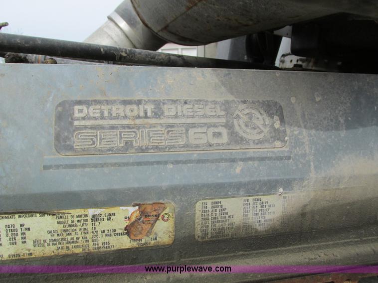 image for item I4176 1996 Freightliner FLD semi truck