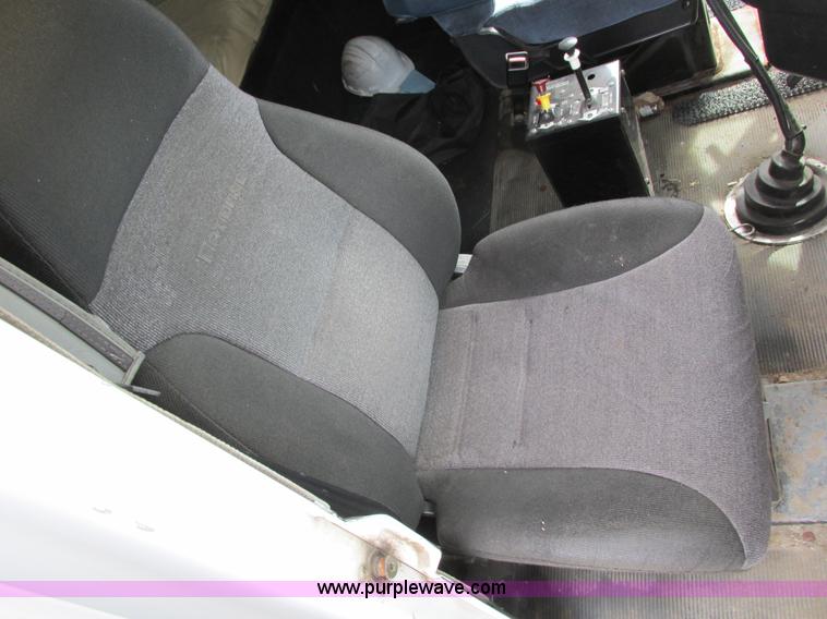 image for item I4176 1996 Freightliner FLD semi truck