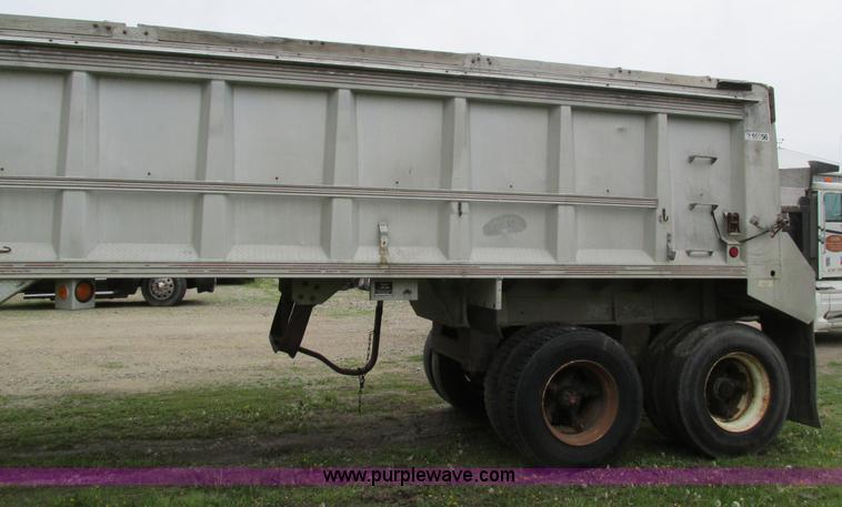 image for item I4178 1991 Trailstar aluminum end dump trailer