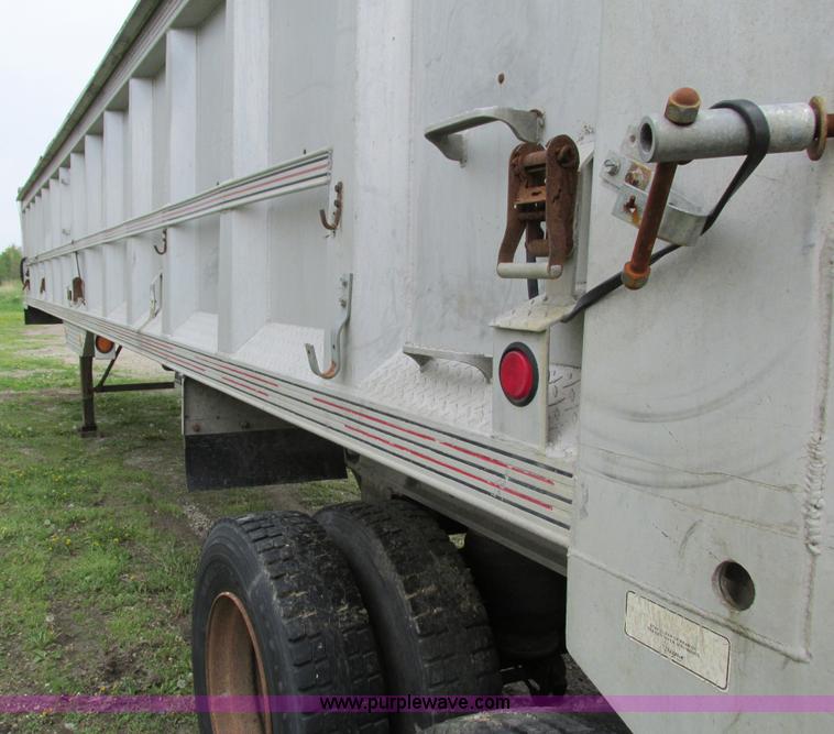image for item I4178 1991 Trailstar aluminum end dump trailer