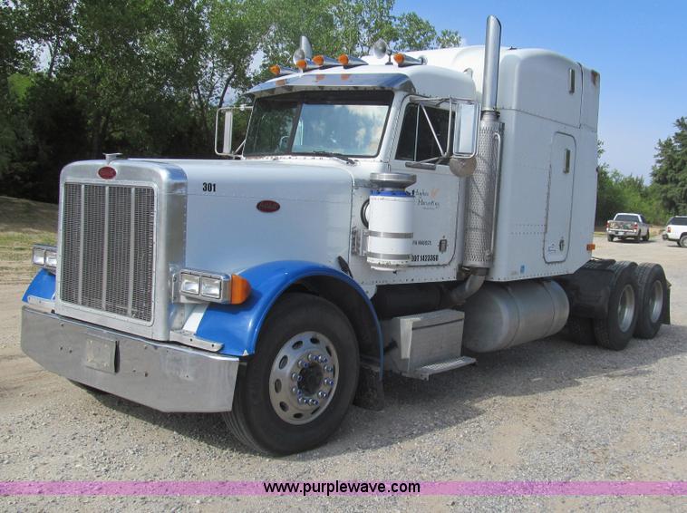 image for item I7016 1998 Peterbilt 379 semi truck