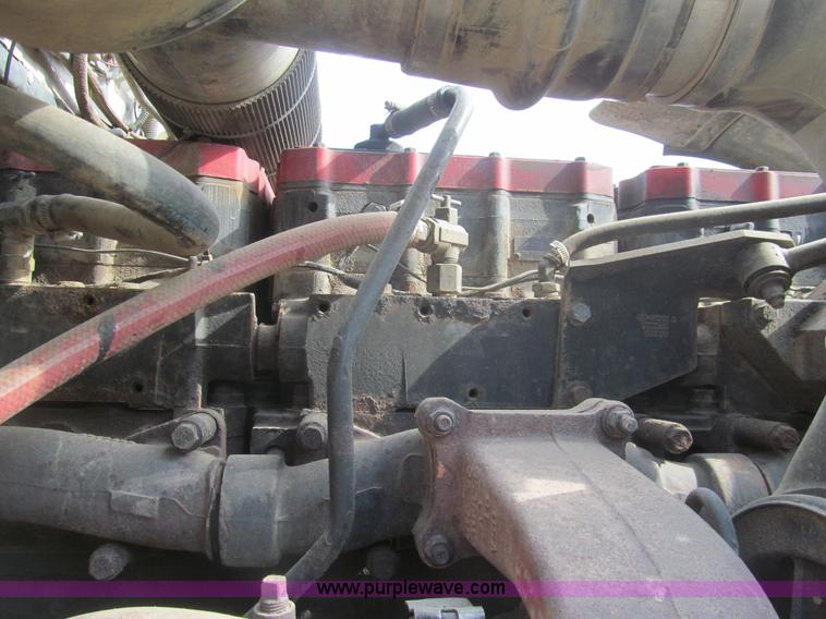 image for item I7016 1998 Peterbilt 379 semi truck