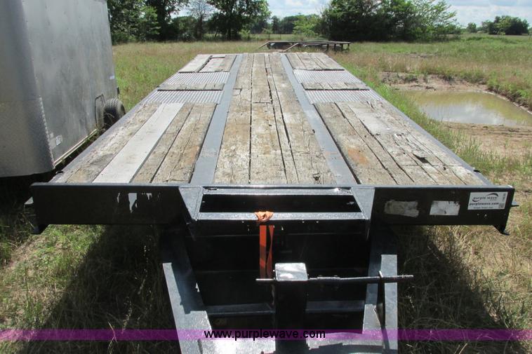 image for item I9636 1997 Trail King TKT32 tilt deck flatbed trailer