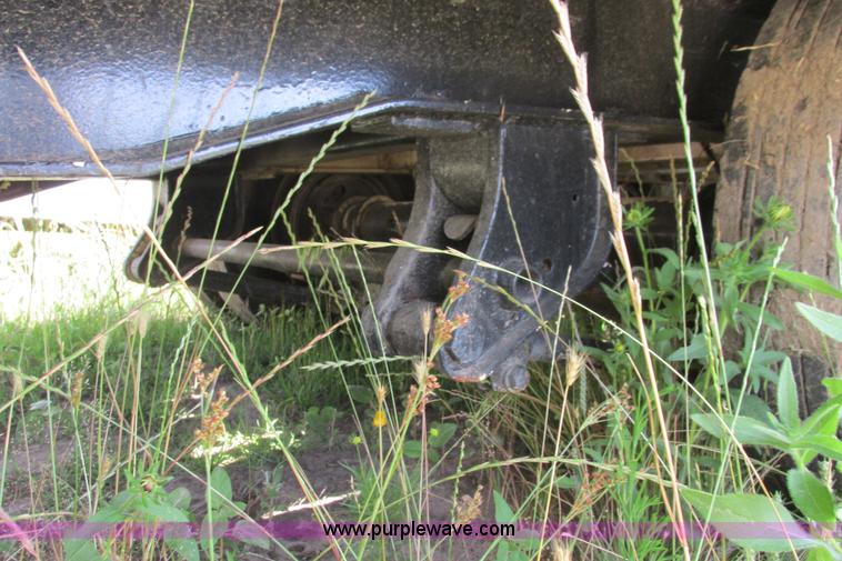 image for item I9636 1997 Trail King TKT32 tilt deck flatbed trailer