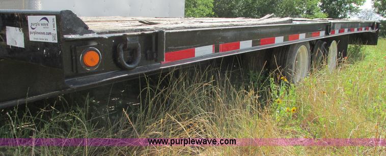 image for item I9636 1997 Trail King TKT32 tilt deck flatbed trailer