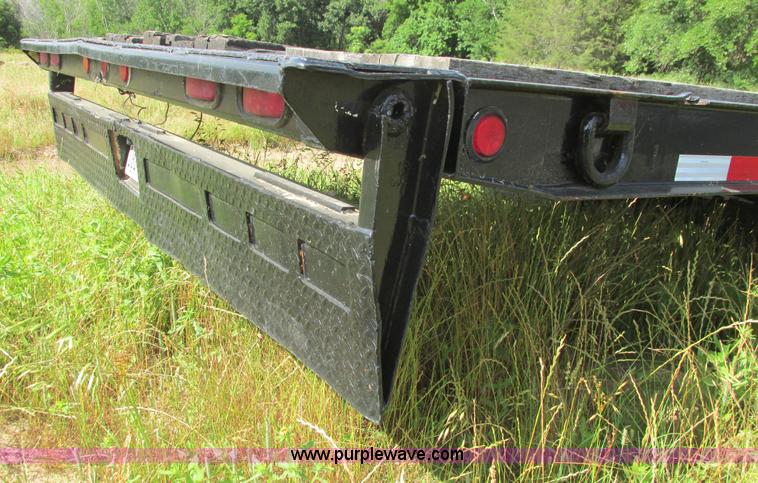 image for item I9636 1997 Trail King TKT32 tilt deck flatbed trailer