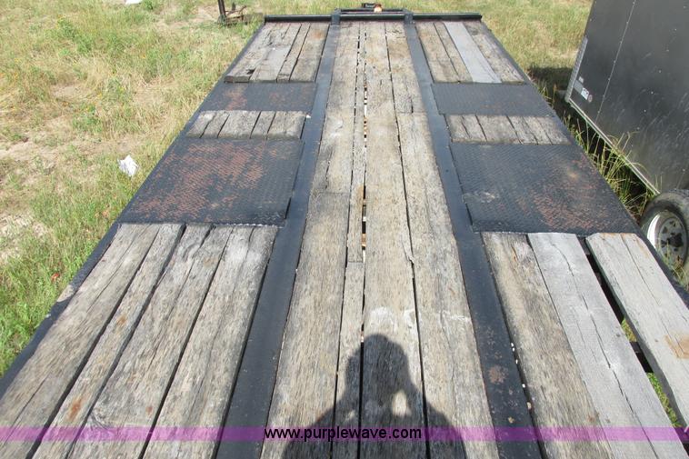 image for item I9636 1997 Trail King TKT32 tilt deck flatbed trailer