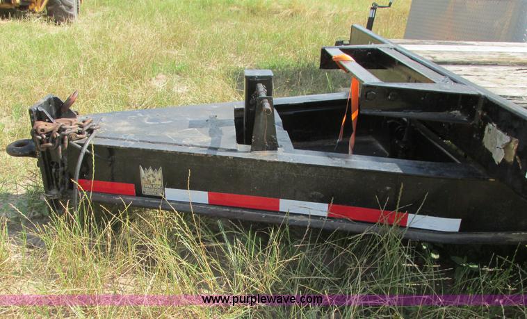 image for item I9636 1997 Trail King TKT32 tilt deck flatbed trailer